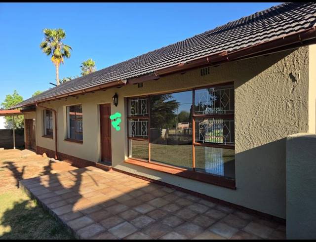3 BEDROOM PROPERTY TO RENT IN KIBLER PARK